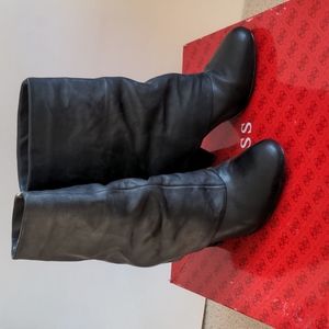 Guess Uproar Black Leather Foldover Boots 8.5
